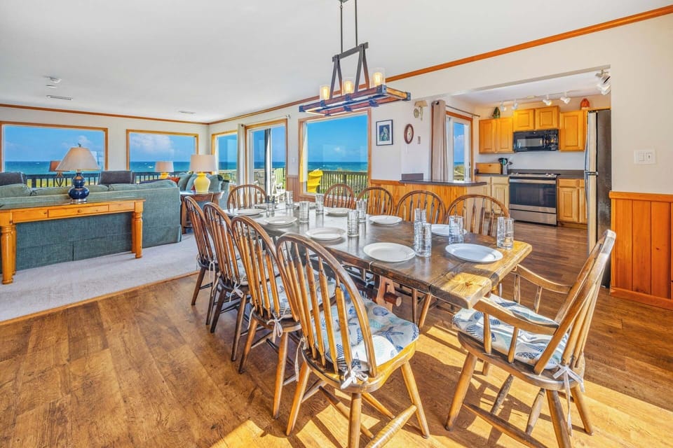 Surf or Sound Realty - 9 - Reflections - Dining Area -3