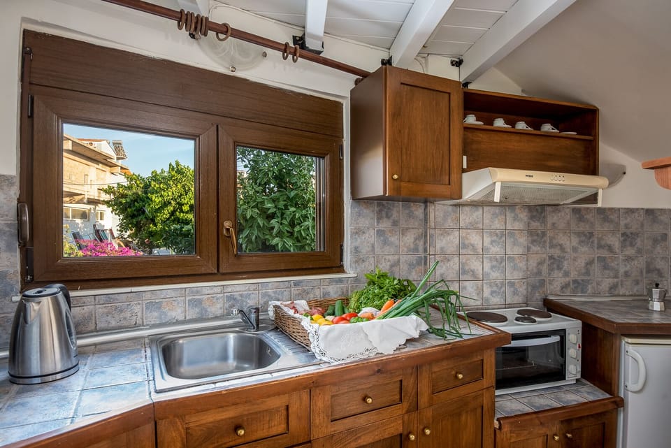 Fully equipped kitchen area