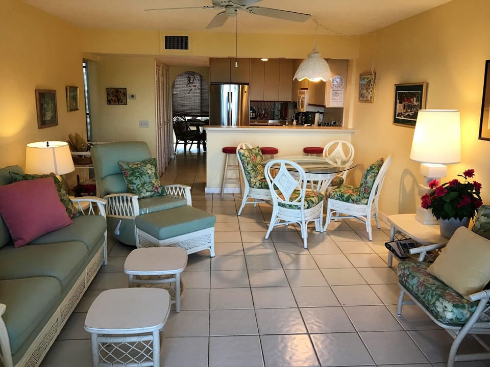 Kitchen - living area