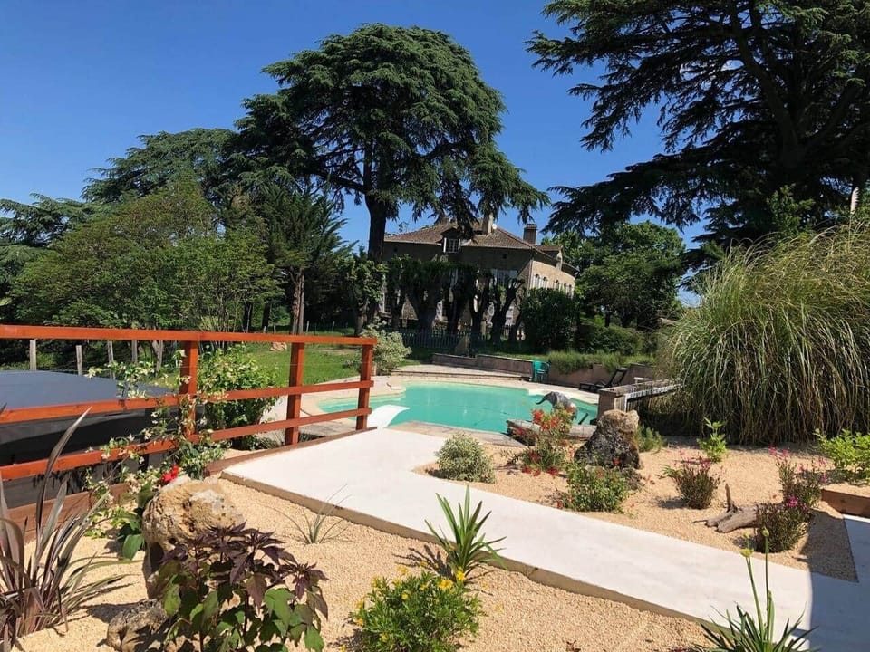 Jacuzzi, piscine, parc et maison