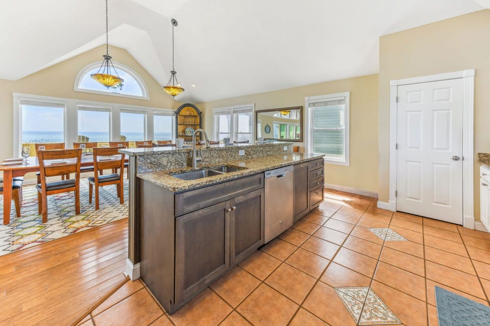Surf or Sound Realty - 214 - Prince of Tides - Kitchen -3