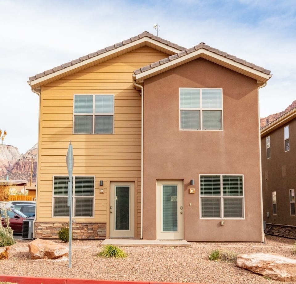 Springdale Townhome 6 is on the left.