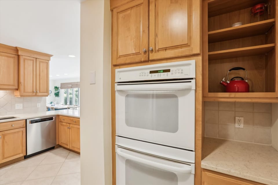 Kitchen with Double Oven at 28 Canvasback