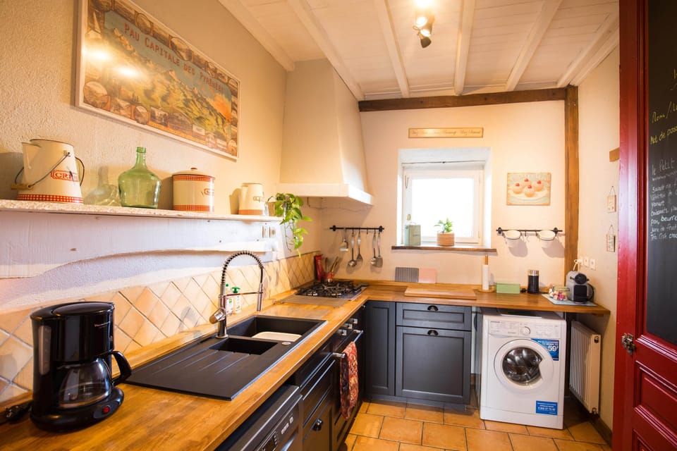 Kitchen 1