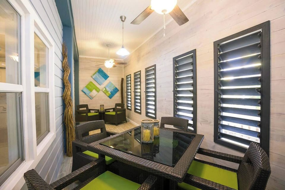Covered deck area with extra dining