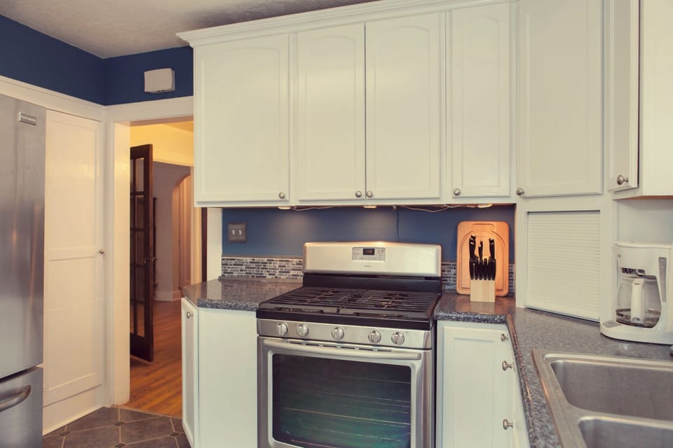 Fully-equipped kitchen