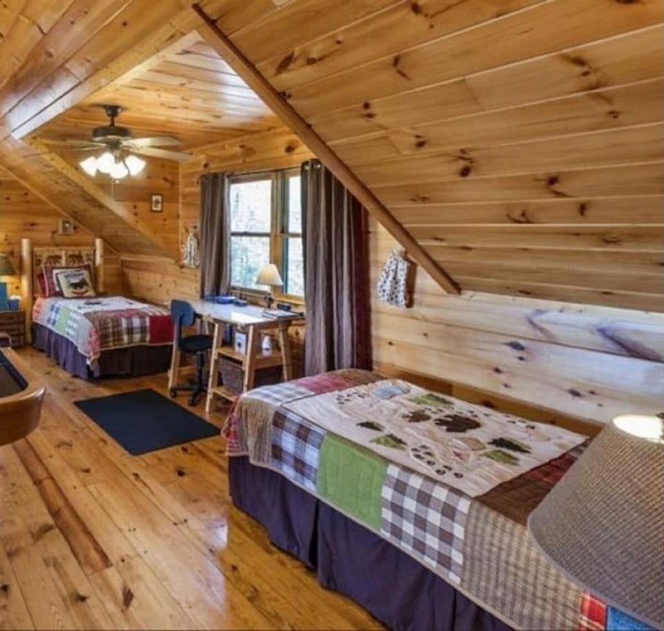 Twin Beds - Loft
