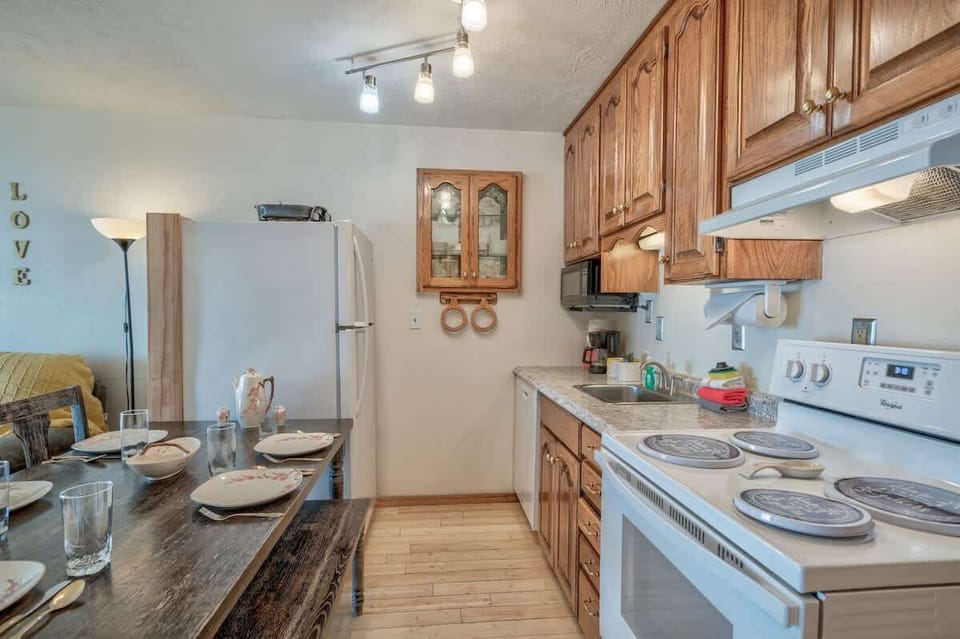 There's a full kitchen for cooking your favorite meals