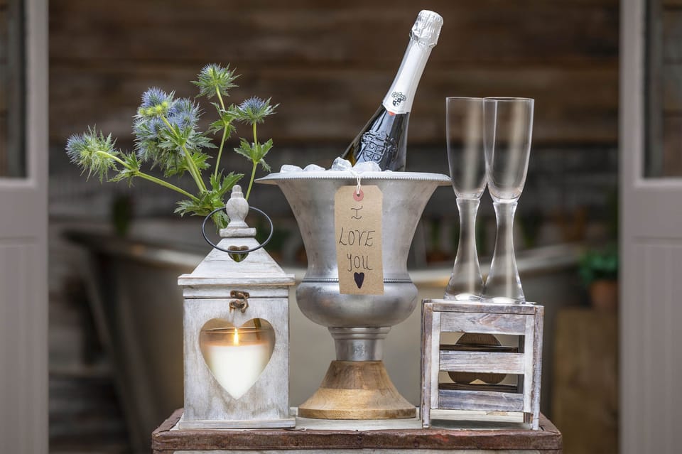Over 200 marriage proposals - the ultimate romantic retreat