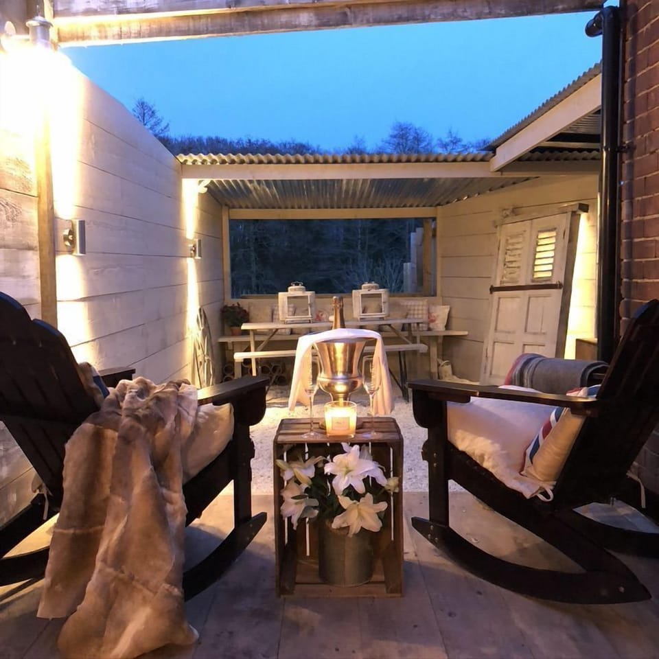 Stargazing in the rocking chairs in the Old Parlour garden