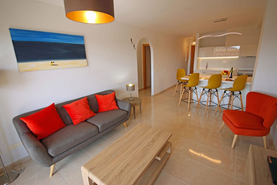salon and kitchen