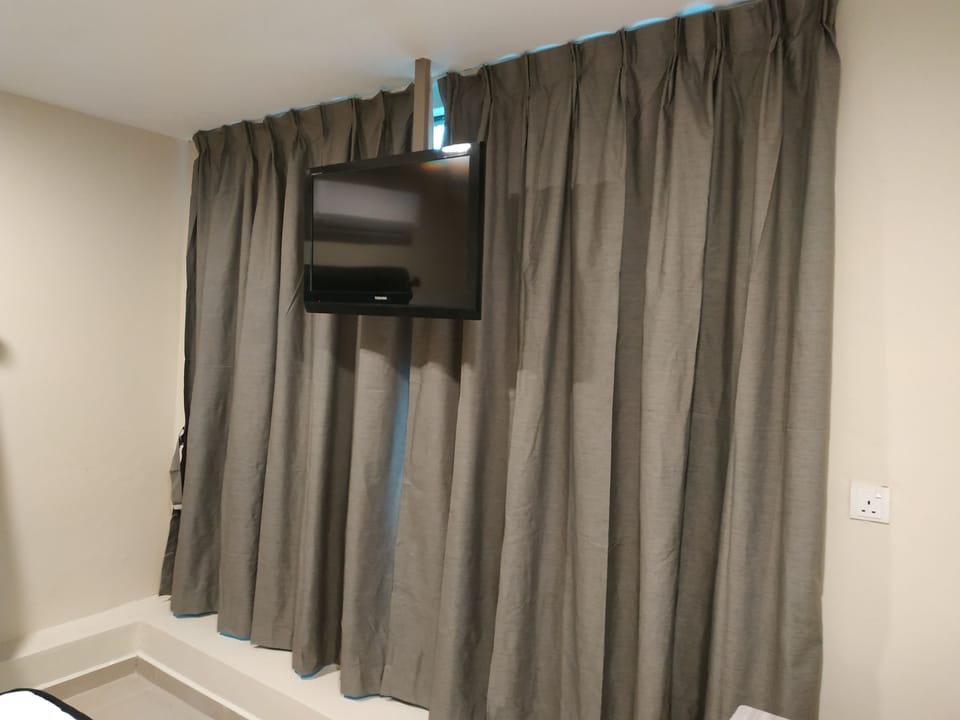 Superior Triple Room | Television