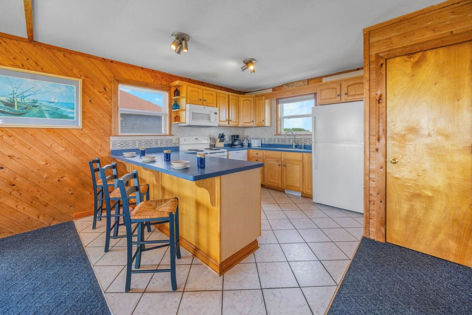Surf or Sound Realty - 463 - Casa Mare - Kitchen -2