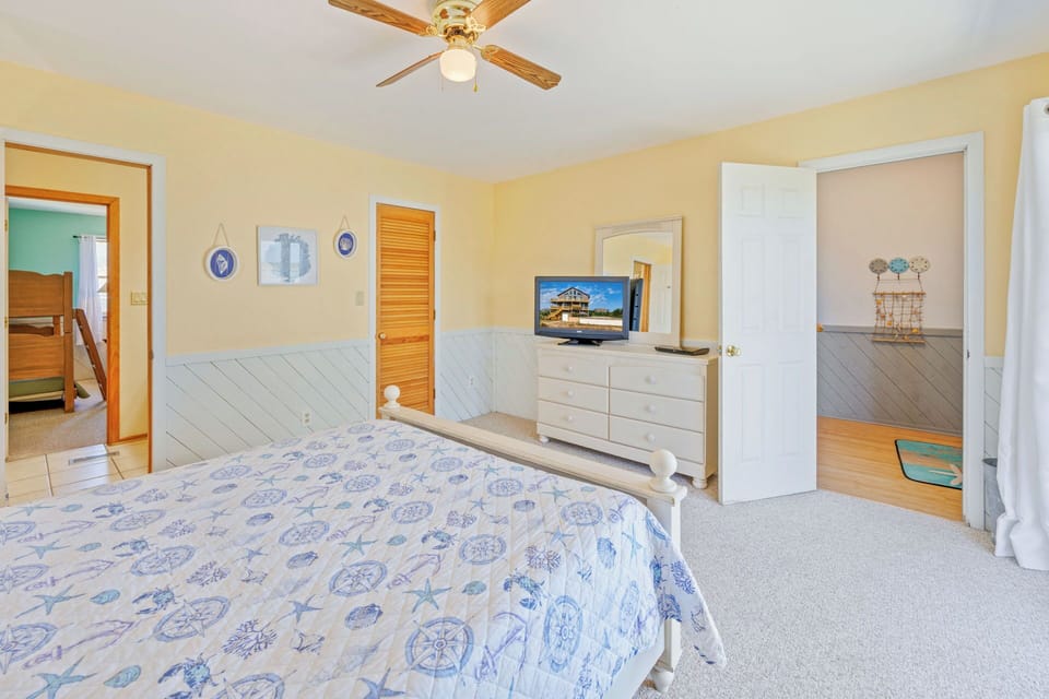 Surf or Sound Realty - 775 - Whimseagull Waves - Bedroom 4 -2