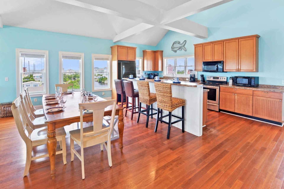 Surf-or-Sound-Realty-617-Promise-Kept-Dining-Room-1