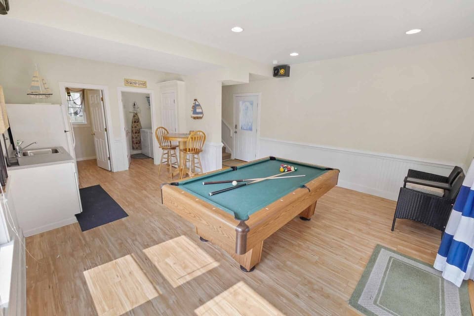 Surf-or-Sound-Realty-432-Down-by-the-Sea-Game-Room-2