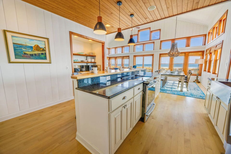 Surf or Sound Realty - 377 - Hatteras Moon - Kitchen -1