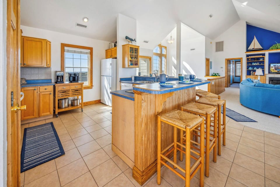 Surf or Sound Realty - 253 - Captain Beck's - Kitchen -3