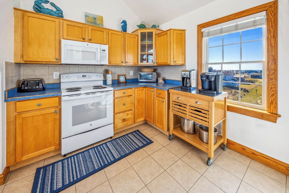 Surf or Sound Realty - 253 - Captain Beck's - Kitchen -5