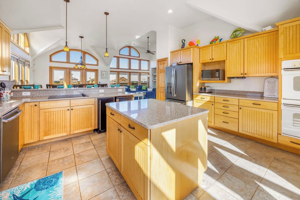 Surf or Sound Realty - 700 - Sand Dollars - Kitchen -4
