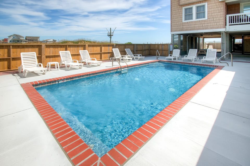 Sundance Pool