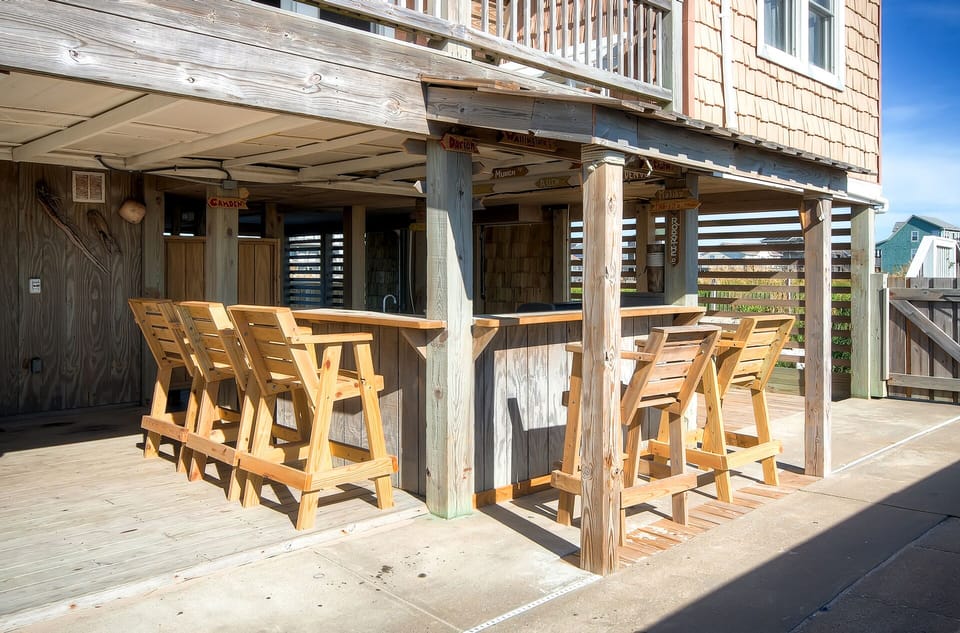 Sundance Tiki Bar