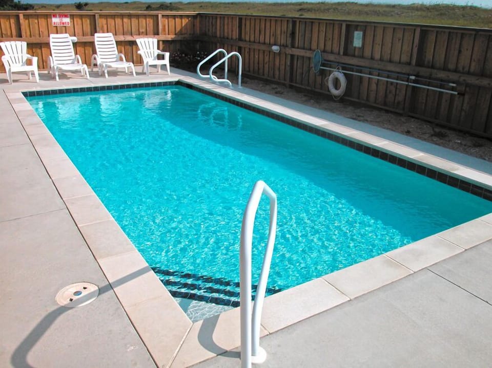 Surf-or-Sound-Realty-A-Beach-Song-156-Pool