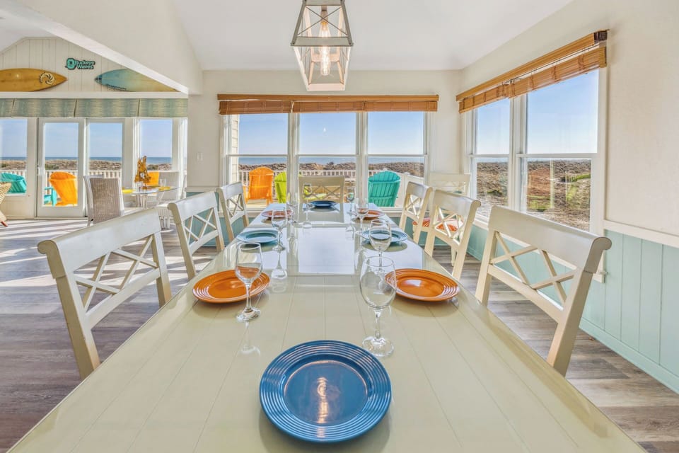 Surf or Sound Realty - 673 - Buckeye Waves - Dining Area -5