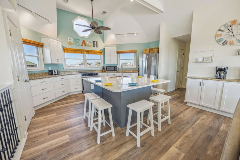Surf or Sound Realty - 673 - Buckeye Waves - Kitchen -4