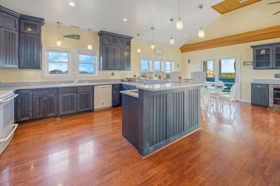 Surf or Sound Realty - 799 - Jus Chillin - Kitchen -2