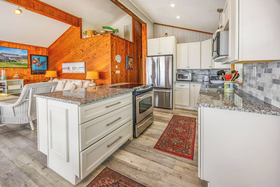 Surf or Sound Realty - 276 - Penguin Point - Kitchen -1
