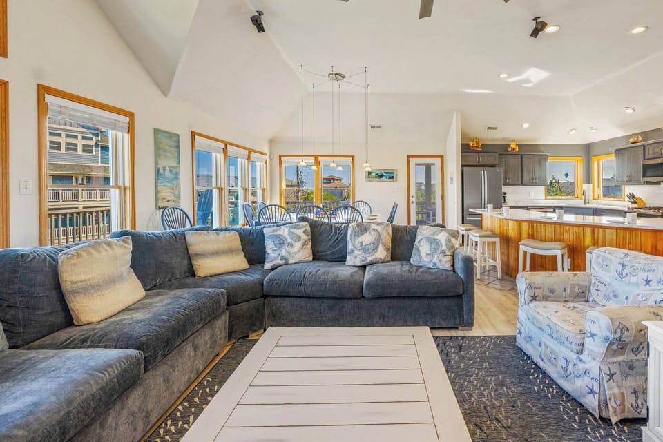 Surf or Sound Realty - 303 - Casa Azul - Great Room -2