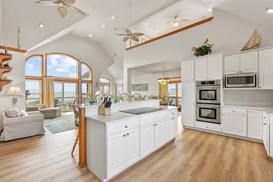 Surf-or-Sound-Realty-682-Hatteras-HI'd-Away-Kitchen-3