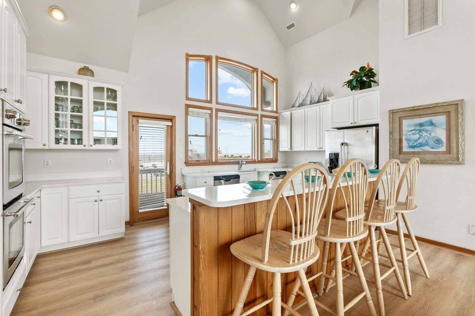 Surf-or-Sound-Realty-682-Hatteras-HI'd-Away-Kitchen-1