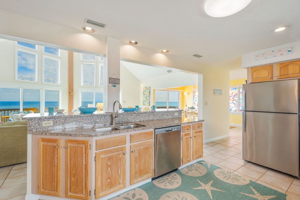 Surf or Sound Realty - 28 - Canary Sings - Kitchen -4