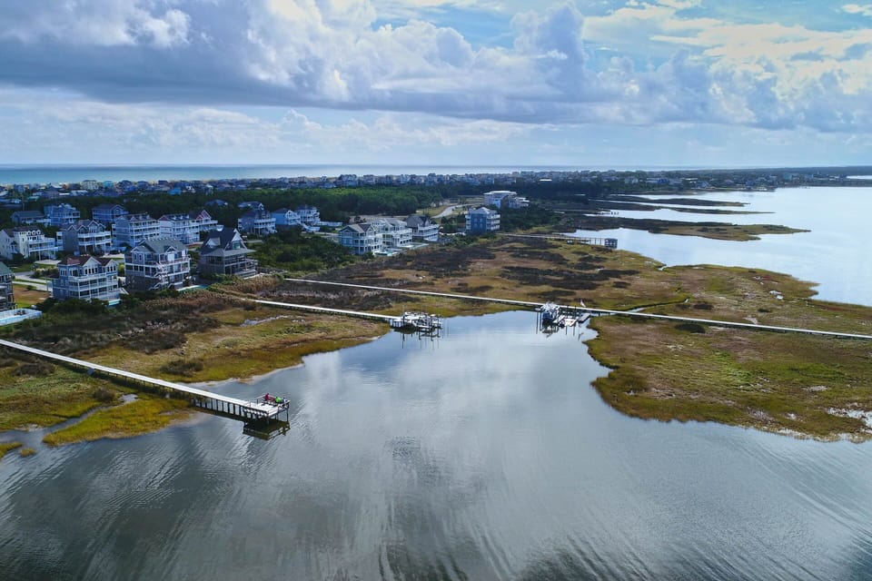 Enjoy your morning walks with a captivating view.