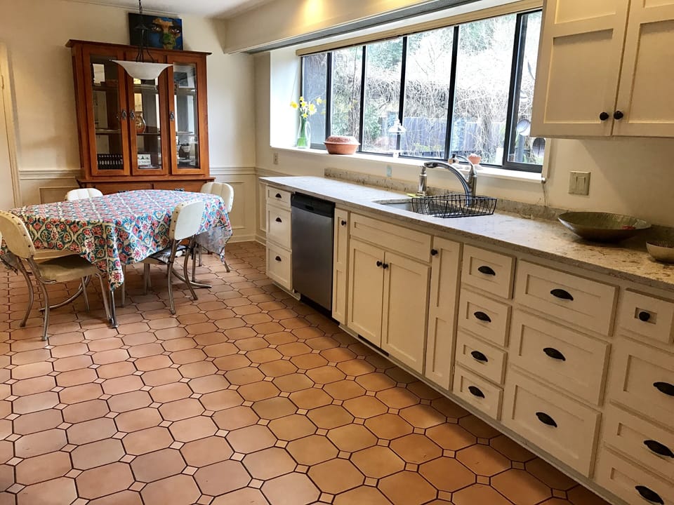 Eating area of large kitchen