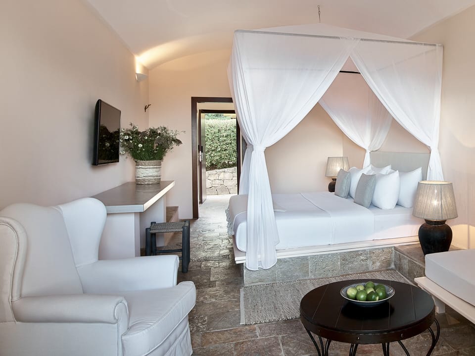 Daphnila Bungalow Garden View | In-room safe, soundproofing, free cribs/infant beds, free WiFi