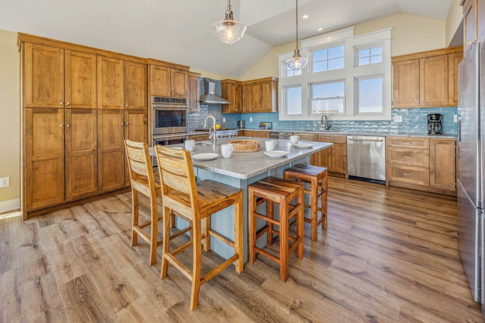Surf or Sound Realty - 857 - Windward - Kitchen -1