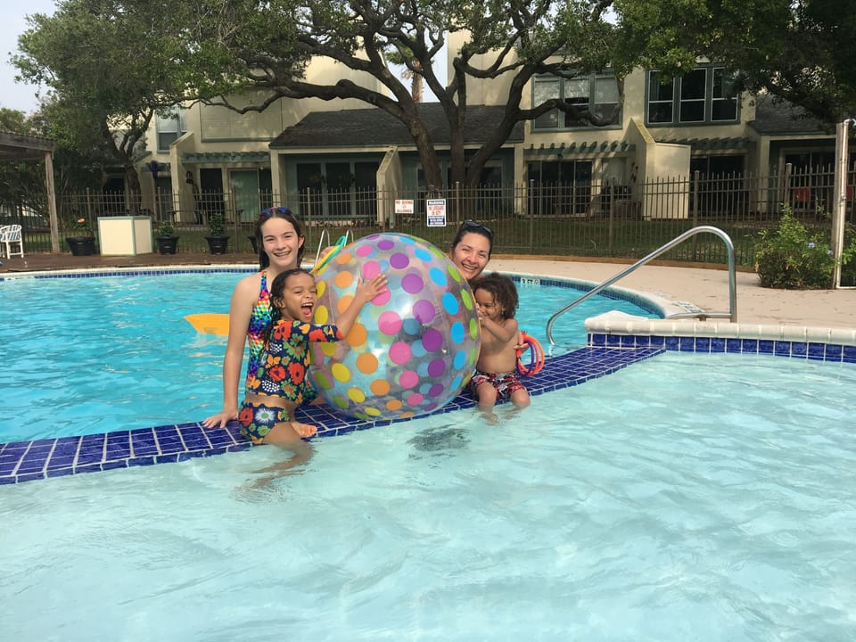 It's a kids' friendly swimming pool!