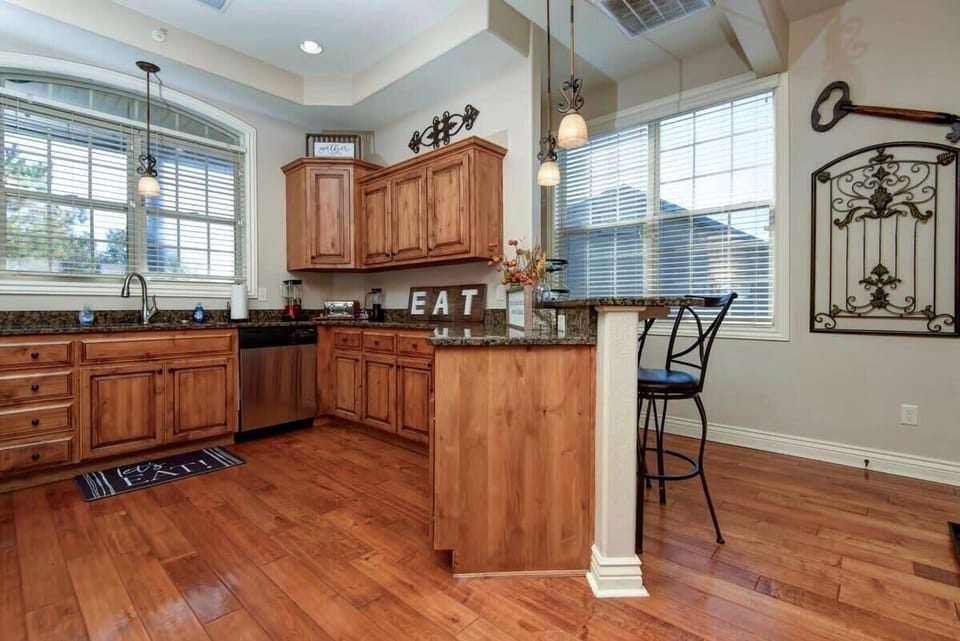Large kitchen area