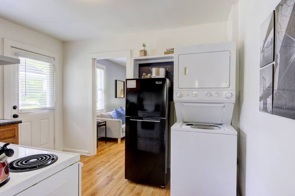 Stay Fresh: In-Unit Washer and Dryer Included.