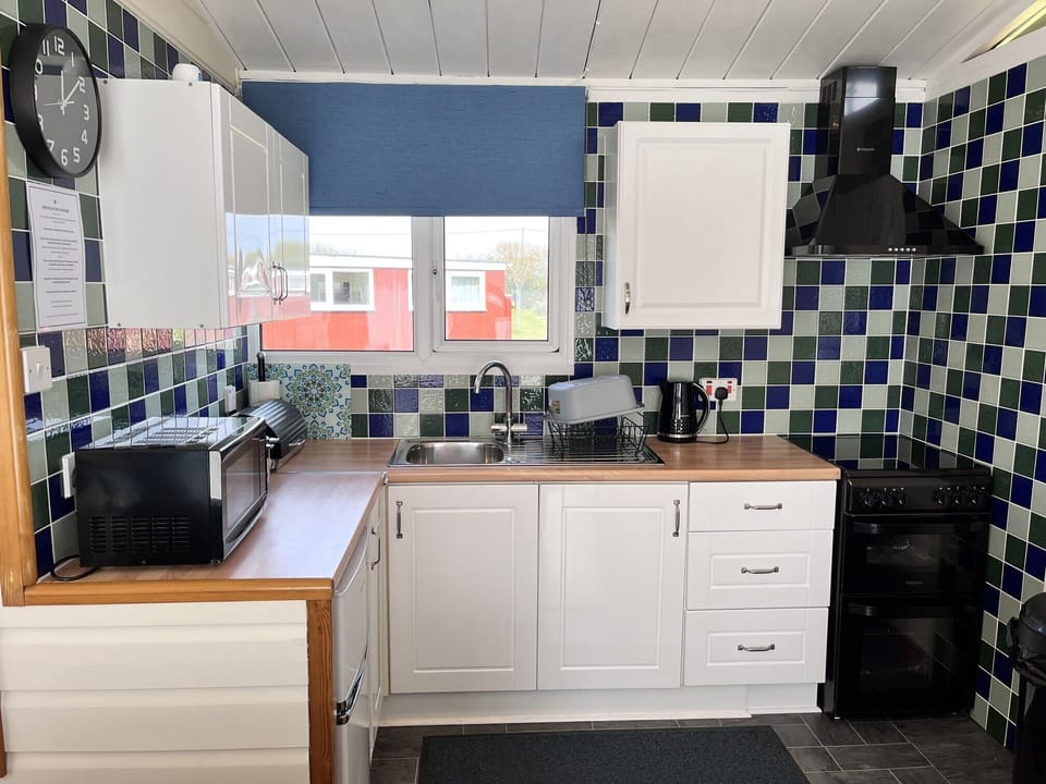 Cedar Lodge, Cedar Springs
Self catering lodge, Heacham, Norfolk
Close to beach