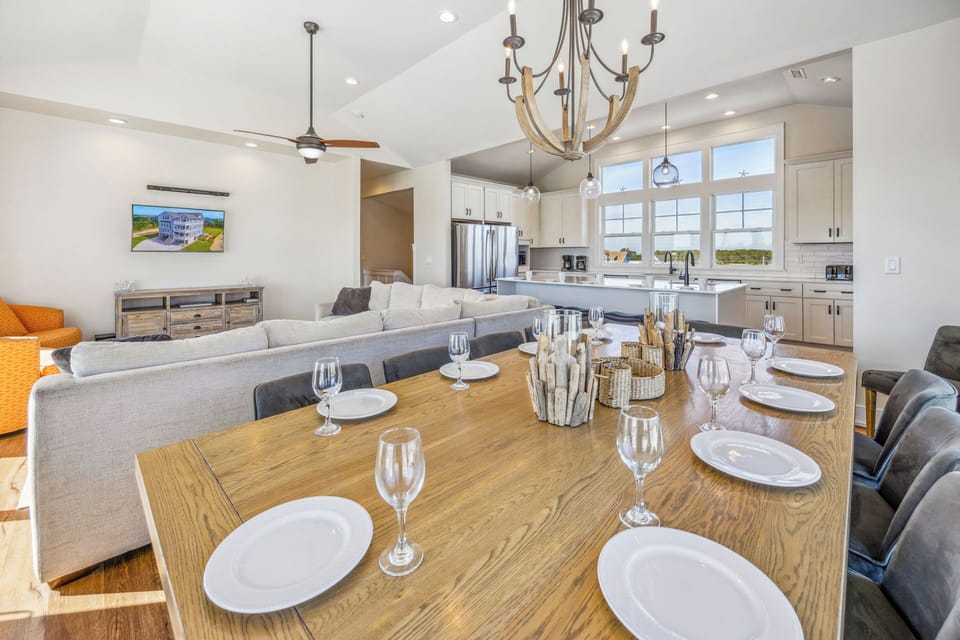 Surf or Sound Realty - 862 - Perfect 10 - Dining Area -2