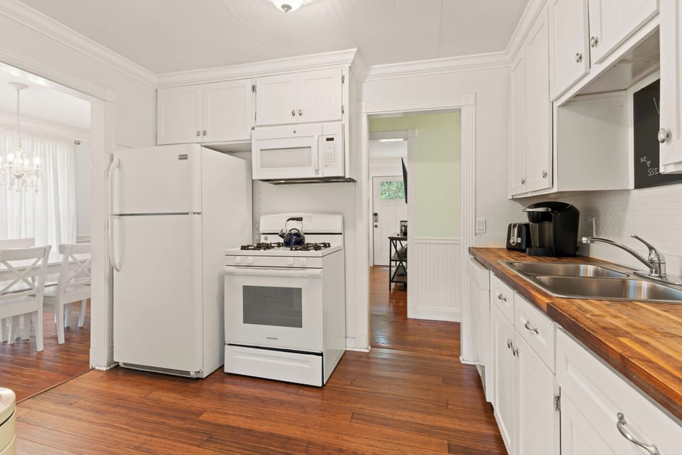 Small, but well equipped kitchen.  The counter is butchers block walnut.