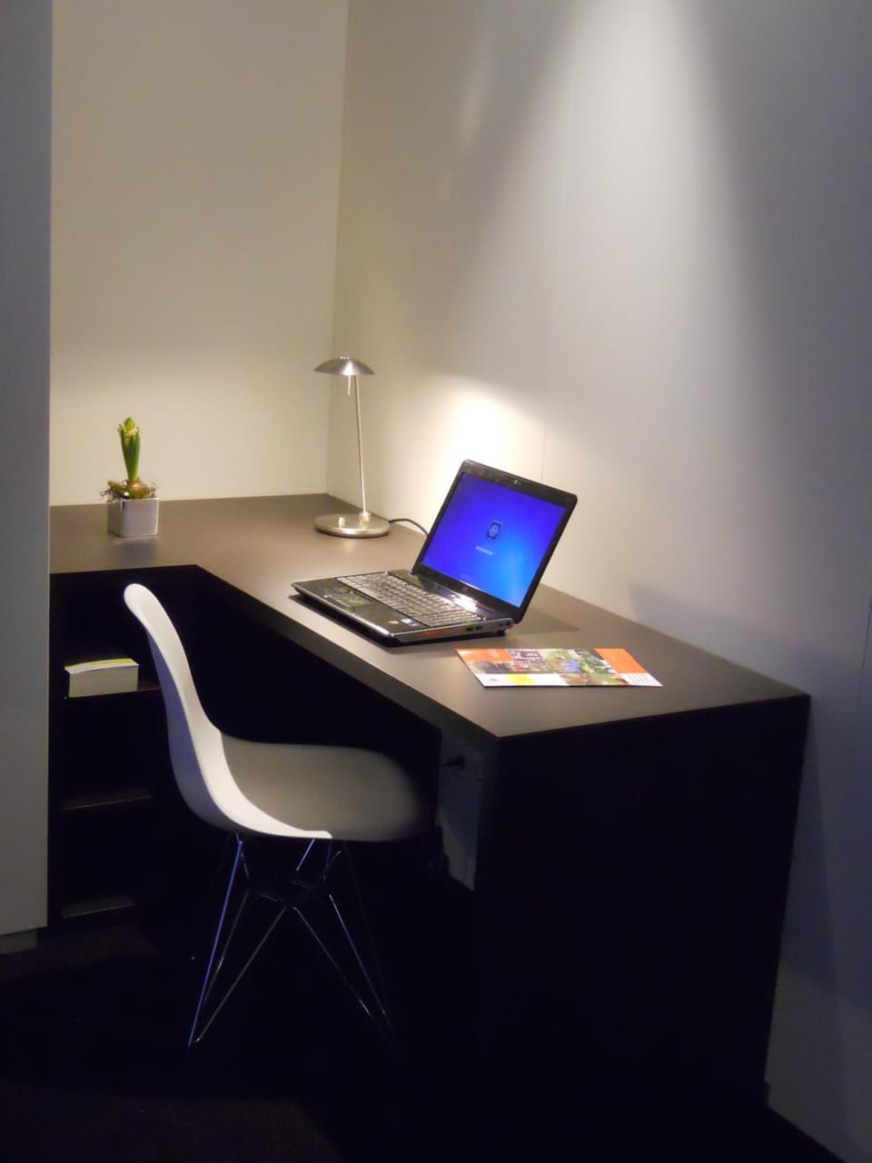 In-room safe, individually furnished, desk, laptop workspace