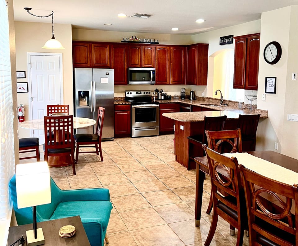 Kitchen/dining area