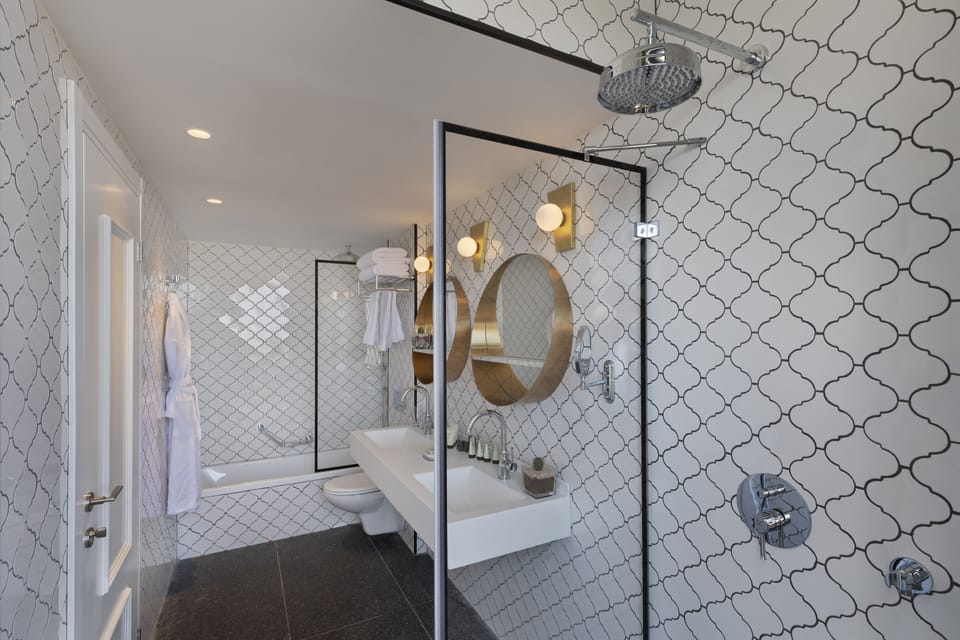 Studio Suite, Terrace | Bathroom | Deep soaking tub, hair dryer, bathrobes, slippers