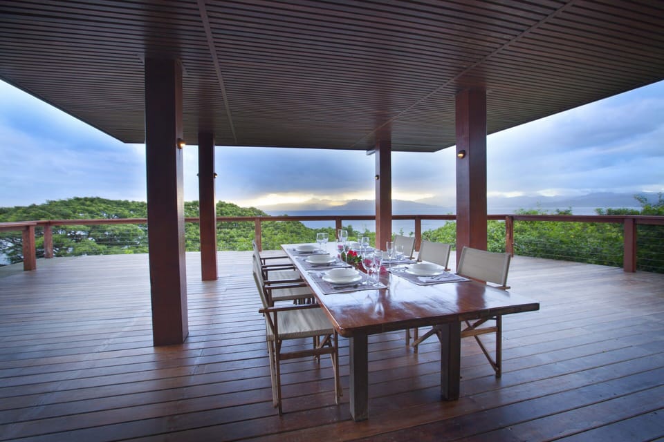 Al fresco dining on the deck - with private chef and serenading if you like