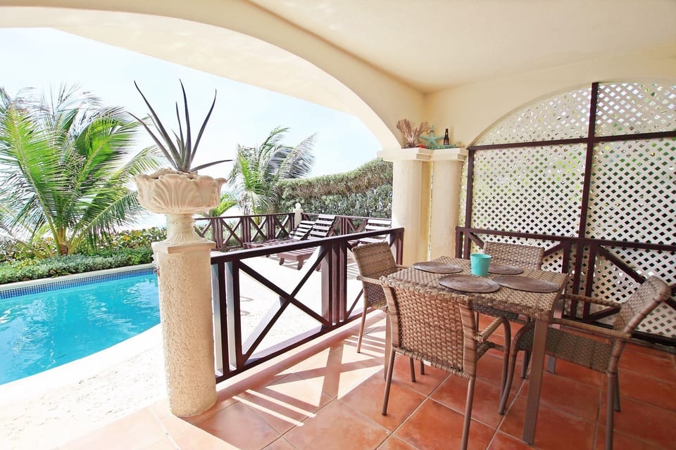 The amazing patio with ocean views and an al fresco dining option - great for sunset dinners and drinks!